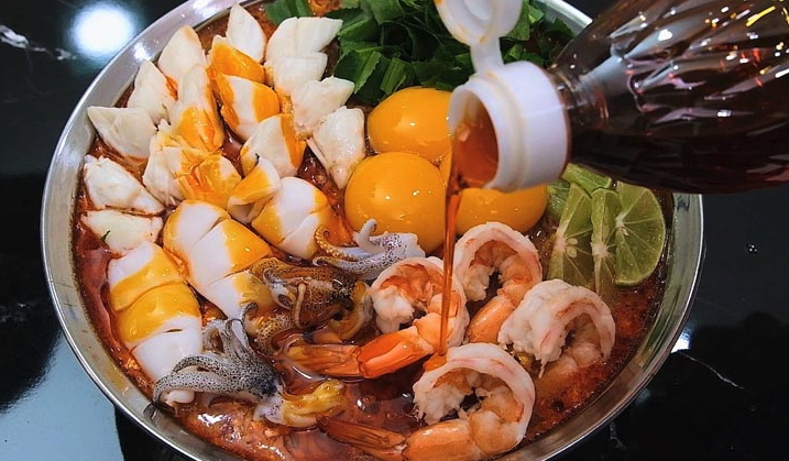 Mama Tom Yam Kung special dish, anyone can try to follow